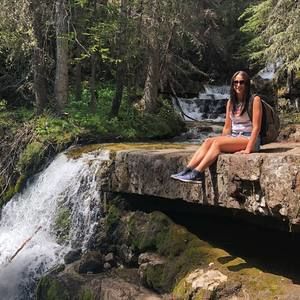 Meet your Posher, Deanna